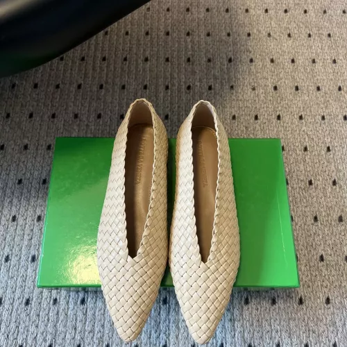Replica Bottega Veneta BV Flat Shoes For Women #1348640 $128.00 USD for Wholesale