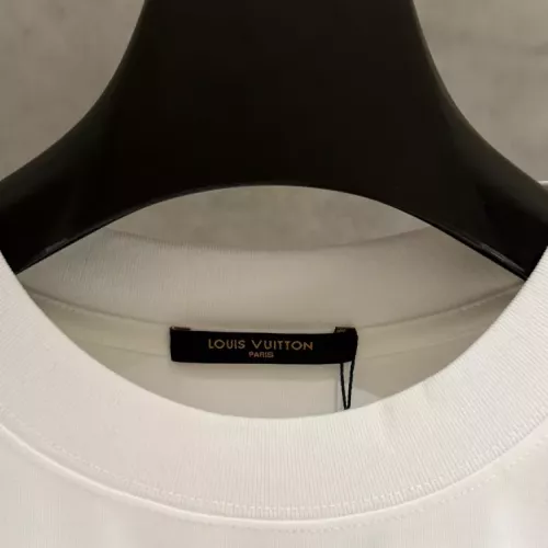Replica Louis Vuitton LV T-Shirts Short Sleeved For Unisex #1348690 $52.00 USD for Wholesale