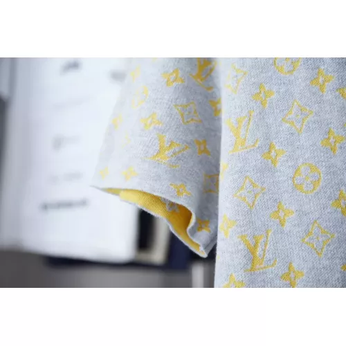 Replica Louis Vuitton LV T-Shirts Short Sleeved For Unisex #1348820 $38.00 USD for Wholesale
