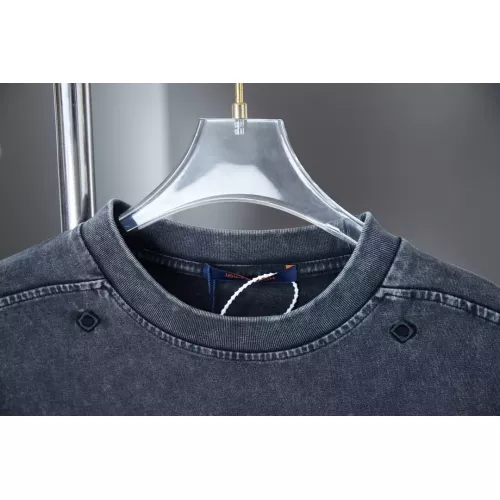 Replica Louis Vuitton LV T-Shirts Short Sleeved For Unisex #1348822 $39.00 USD for Wholesale
