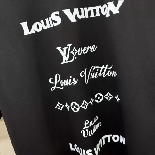 Replica Louis Vuitton LV T-Shirts Short Sleeved For Men #1349136 $88.00 USD for Wholesale