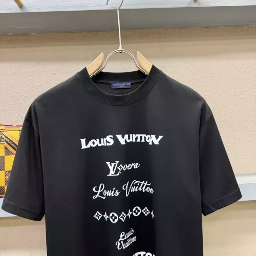 Replica Louis Vuitton LV T-Shirts Short Sleeved For Men #1349136 $88.00 USD for Wholesale