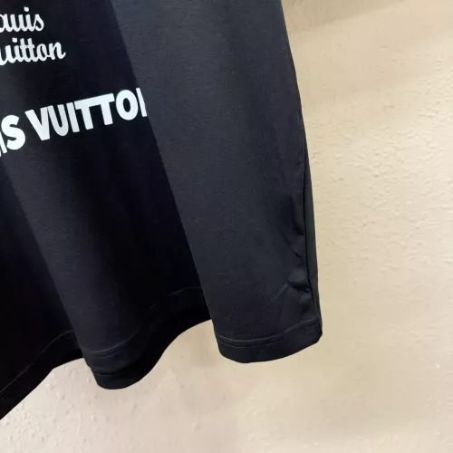 Replica Louis Vuitton LV T-Shirts Short Sleeved For Men #1349136 $88.00 USD for Wholesale