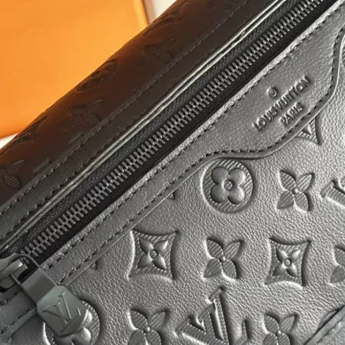 Replica Louis Vuitton AAA Man Messenger Bags #1349217 $192.00 USD for Wholesale