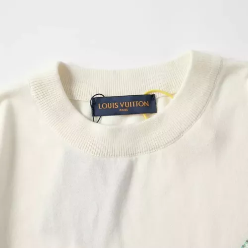 Replica Louis Vuitton LV T-Shirts Short Sleeved For Unisex #1349713 $52.00 USD for Wholesale