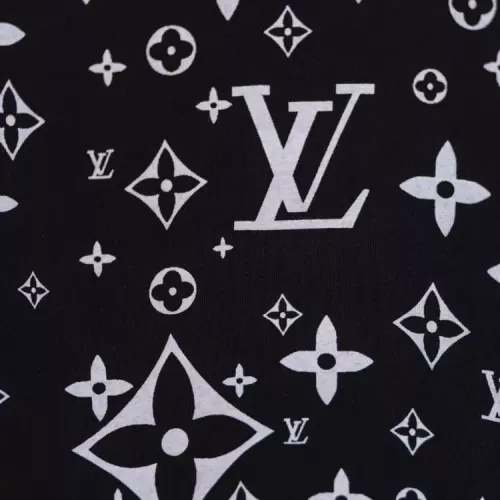 Replica Louis Vuitton LV T-Shirts Short Sleeved For Unisex #1349765 $32.00 USD for Wholesale