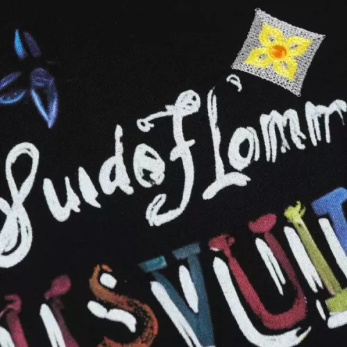 Replica Louis Vuitton LV T-Shirts Short Sleeved For Unisex #1350143 $42.00 USD for Wholesale