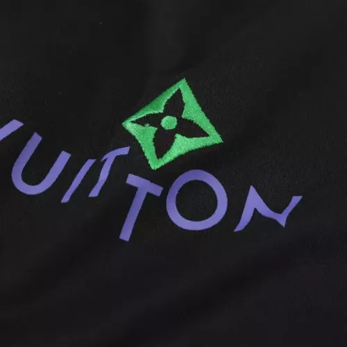 Replica Louis Vuitton LV T-Shirts Short Sleeved For Unisex #1350144 $42.00 USD for Wholesale