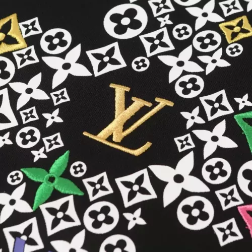 Replica Louis Vuitton LV T-Shirts Short Sleeved For Unisex #1350144 $42.00 USD for Wholesale