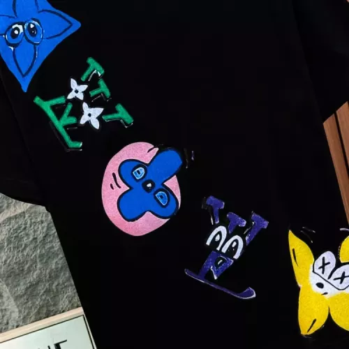 Replica Louis Vuitton LV T-Shirts Short Sleeved For Unisex #1350146 $45.00 USD for Wholesale