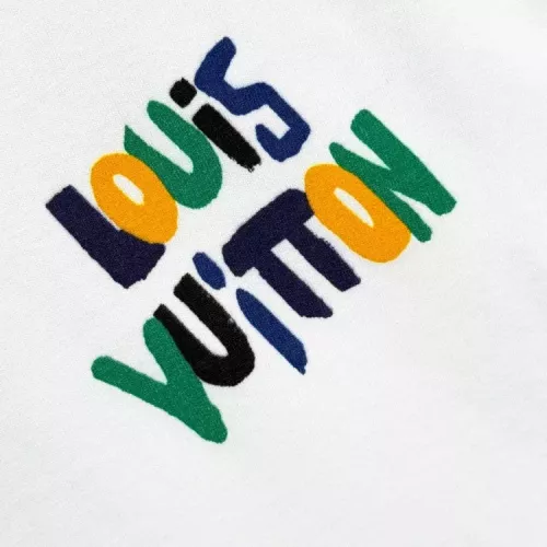 Replica Louis Vuitton LV T-Shirts Short Sleeved For Unisex #1350147 $45.00 USD for Wholesale