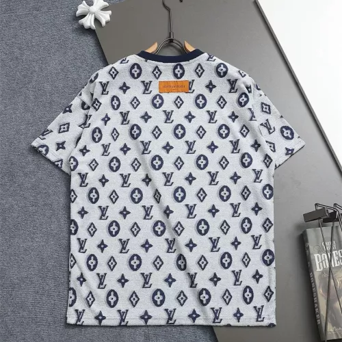 Replica Louis Vuitton LV T-Shirts Short Sleeved For Unisex #1350198 $39.00 USD for Wholesale