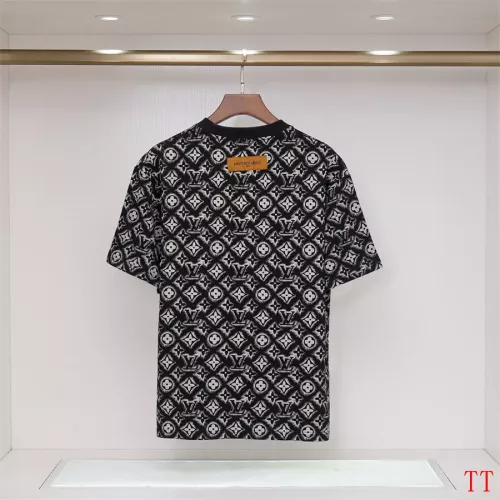 Replica Louis Vuitton LV T-Shirts Short Sleeved For Unisex #1350285 $32.00 USD for Wholesale