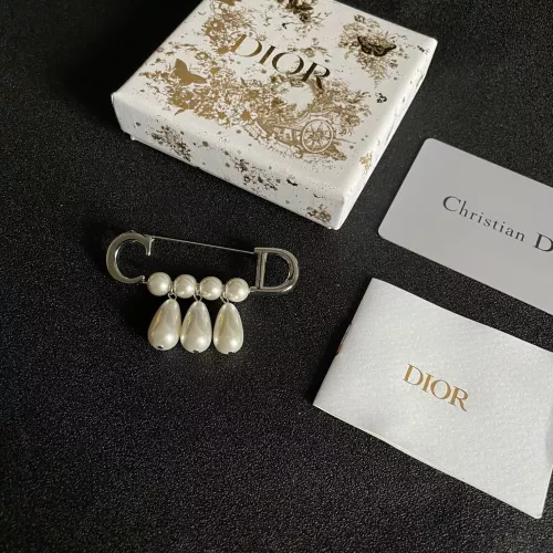 Replica Christian Dior Brooches For Women #1350968 $32.00 USD for Wholesale