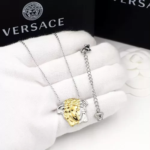 Wholesale Versace Necklaces #1350989 $25.00 USD, Wholesale Quality Replica Versace Necklaces
