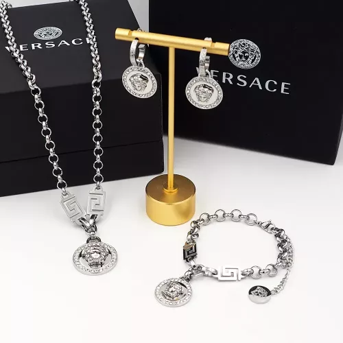 Wholesale Versace Jewelry Set #1351164 $68.00 USD, Wholesale Quality Replica Versace Jewelry Set