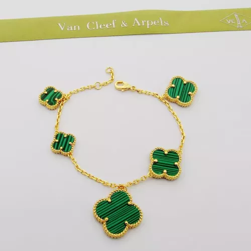 Wholesale Van Cleef &amp; Arpels Bracelets For Women #1351190 $32.00 USD, Wholesale Quality Replica Van Cleef &amp; Arpels Bracelets