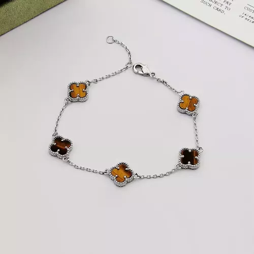 Wholesale Van Cleef &amp; Arpels Bracelets For Women #1351319 $29.00 USD, Wholesale Quality Replica Van Cleef &amp; Arpels Bracelets