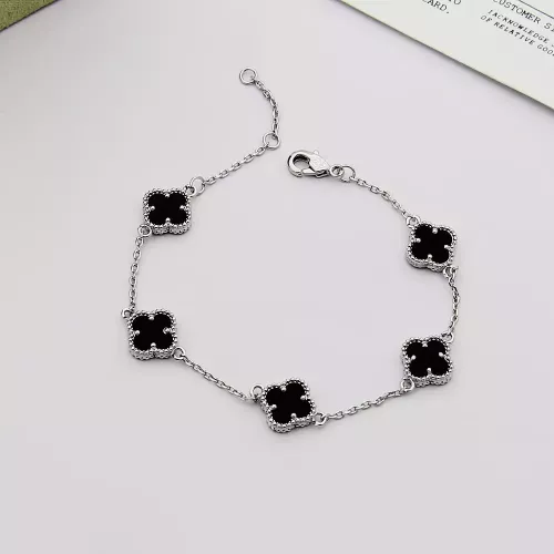 Wholesale Van Cleef &amp; Arpels Bracelets For Women #1351335 $29.00 USD, Wholesale Quality Replica Van Cleef &amp; Arpels Bracelets