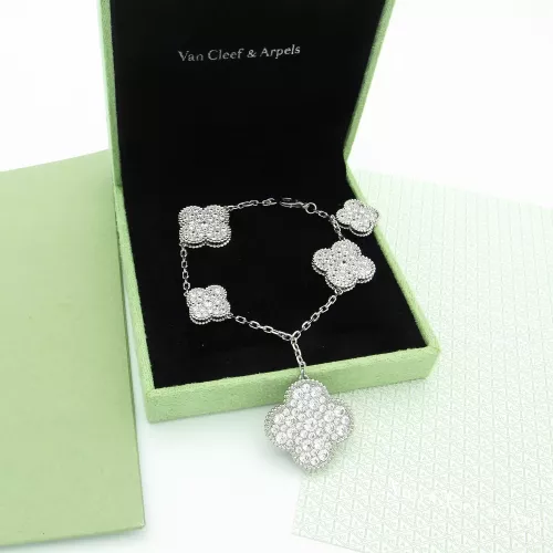 Wholesale Van Cleef &amp; Arpels Bracelets For Women #1351860 $39.00 USD, Wholesale Quality Replica Van Cleef &amp; Arpels Bracelets