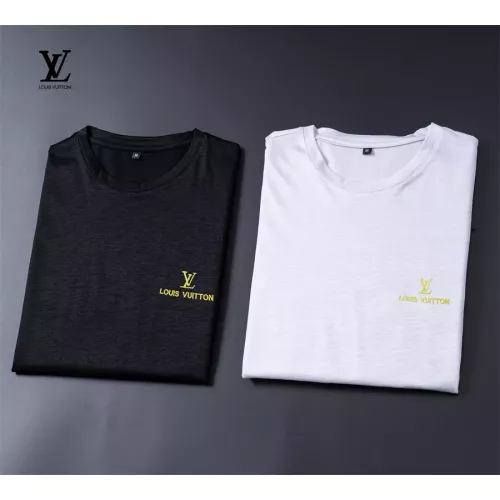 Replica Louis Vuitton LV T-Shirts Short Sleeved For Men #1358656 $25.00 USD for Wholesale