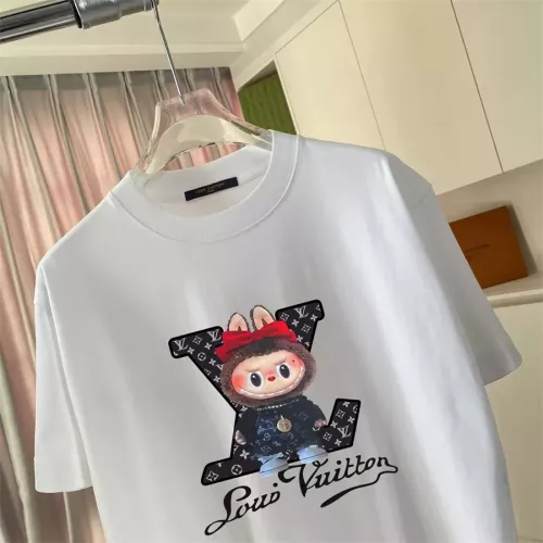 Replica Louis Vuitton LV T-Shirts Short Sleeved For Unisex #1358852 $42.00 USD for Wholesale