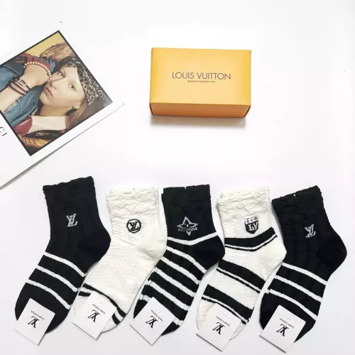 Wholesale Louis Vuitton LV Socks #1360058 $27.00 USD, Wholesale Quality Replica Louis Vuitton LV Socks