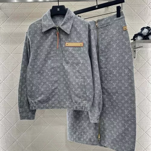Wholesale Louis Vuitton LV Tracksuits Long Sleeved For Women #1370367 $105.00 USD, Wholesale Quality Replica Louis Vuitton LV Tracksuits