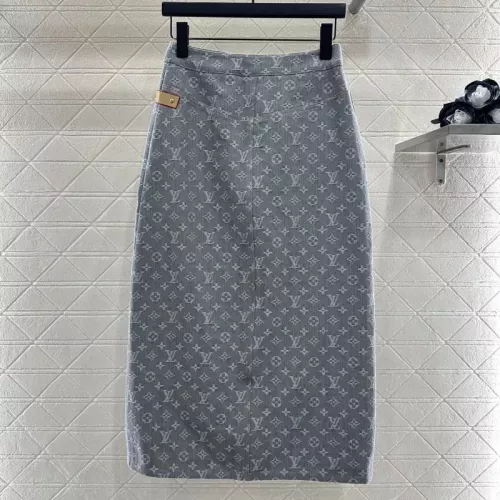 Replica Louis Vuitton LV Tracksuits Long Sleeved For Women #1370367 $105.00 USD for Wholesale