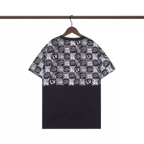 Replica Louis Vuitton LV T-Shirts Short Sleeved For Unisex #1370949 $32.00 USD for Wholesale