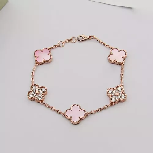 Wholesale Van Cleef &amp; Arpels Bracelets For Women #1371303 $29.00 USD, Wholesale Quality Replica Van Cleef &amp; Arpels Bracelets