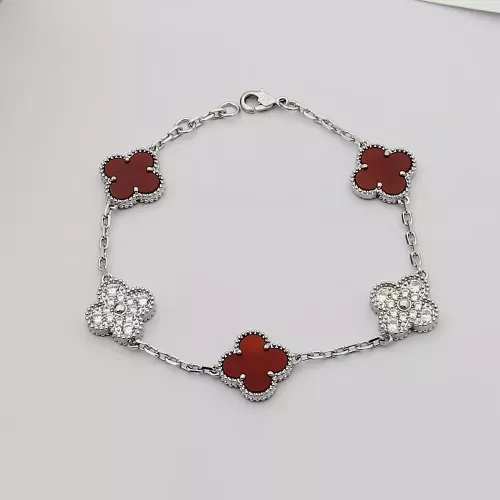Wholesale Van Cleef &amp; Arpels Bracelets For Women #1371308 $29.00 USD, Wholesale Quality Replica Van Cleef &amp; Arpels Bracelets