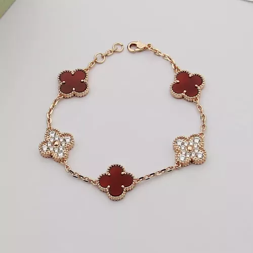 Wholesale Van Cleef &amp; Arpels Bracelets For Women #1371309 $29.00 USD, Wholesale Quality Replica Van Cleef &amp; Arpels Bracelets