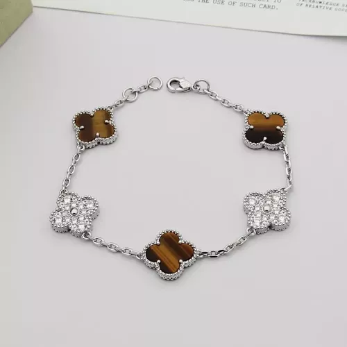 Wholesale Van Cleef &amp; Arpels Bracelets For Women #1371311 $29.00 USD, Wholesale Quality Replica Van Cleef &amp; Arpels Bracelets