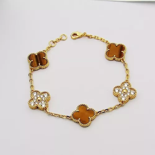 Wholesale Van Cleef &amp; Arpels Bracelets For Women #1371313 $29.00 USD, Wholesale Quality Replica Van Cleef &amp; Arpels Bracelets