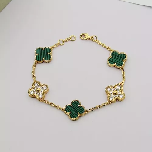 Wholesale Van Cleef &amp; Arpels Bracelets For Women #1371316 $29.00 USD, Wholesale Quality Replica Van Cleef &amp; Arpels Bracelets