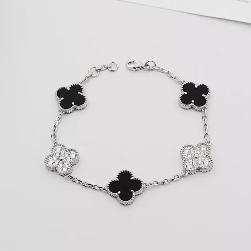 Wholesale Van Cleef &amp; Arpels Bracelets For Women #1371320 $29.00 USD, Wholesale Quality Replica Van Cleef &amp; Arpels Bracelets