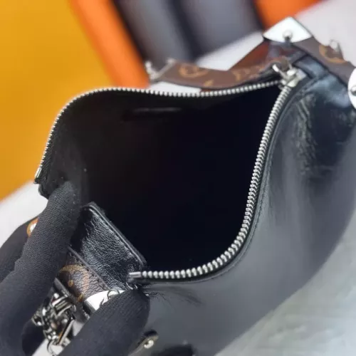 Replica Louis Vuitton AAA Quality Messenger Bags For Women #1371496 $72.00 USD for Wholesale