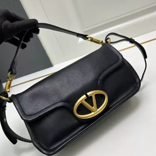 Replica Valentino AAA Quality Messenger Bags For Women #1372395 $96.00 USD for Wholesale