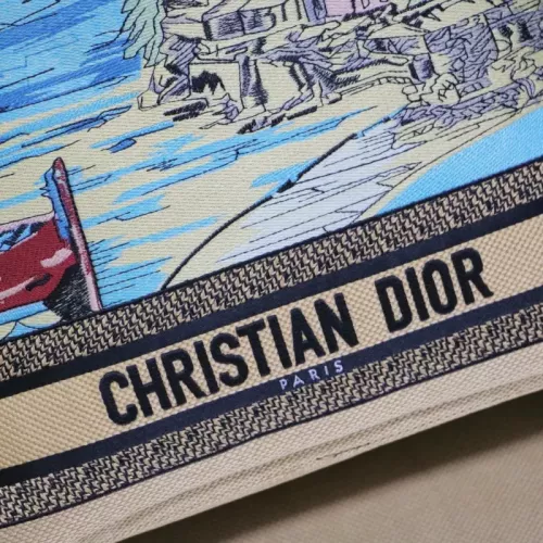 Replica Christian Dior AAA Quality Handbags For Women #1372550 $102.00 USD for Wholesale