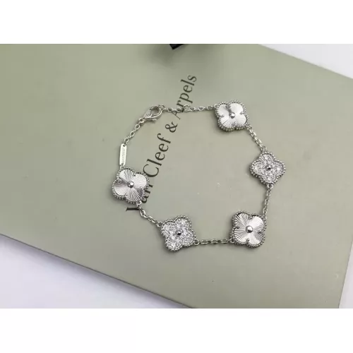 Wholesale Van Cleef &amp; Arpels Bracelets For Women #1373140 $34.00 USD, Wholesale Quality Replica Van Cleef &amp; Arpels Bracelets