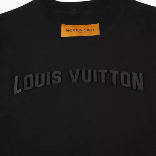 Replica Louis Vuitton LV T-Shirts Short Sleeved For Unisex #1379584 $42.00 USD for Wholesale