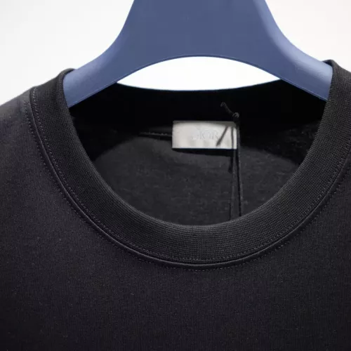 Replica Louis Vuitton LV T-Shirts Short Sleeved For Unisex #1379587 $42.00 USD for Wholesale