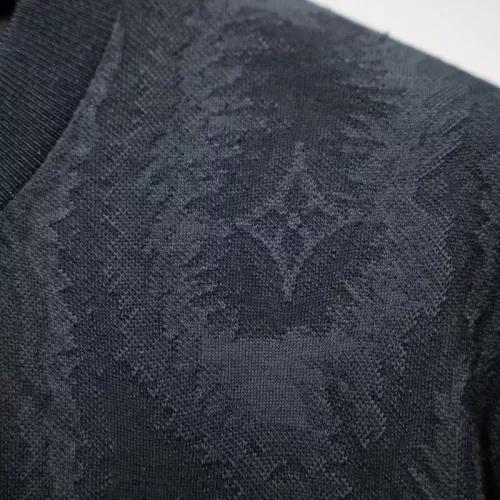 Replica Louis Vuitton LV T-Shirts Short Sleeved For Unisex #1379589 $45.00 USD for Wholesale