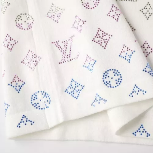 Replica Louis Vuitton LV T-Shirts Short Sleeved For Unisex #1379602 $60.00 USD for Wholesale