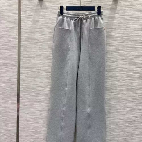 Replica Louis Vuitton LV Tracksuits Long Sleeved For Women #1380302 $102.00 USD for Wholesale