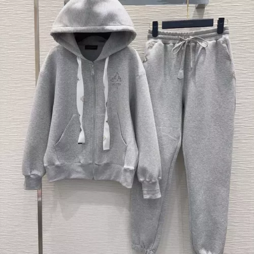 Wholesale Louis Vuitton LV Tracksuits Long Sleeved For Women #1380354 $105.00 USD, Wholesale Quality Replica Louis Vuitton LV Tracksuits