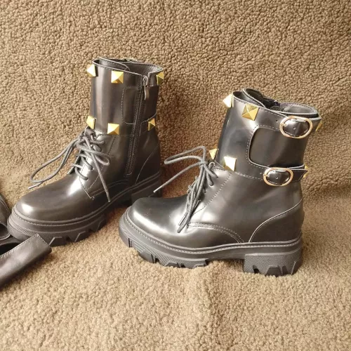 Wholesale Valentino Boots For Women #1382176 $125.00 USD, Wholesale Quality Replica Valentino Boots