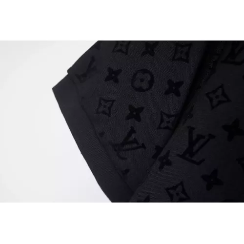 Replica Louis Vuitton LV T-Shirts Short Sleeved For Men #1383184 $42.00 USD for Wholesale