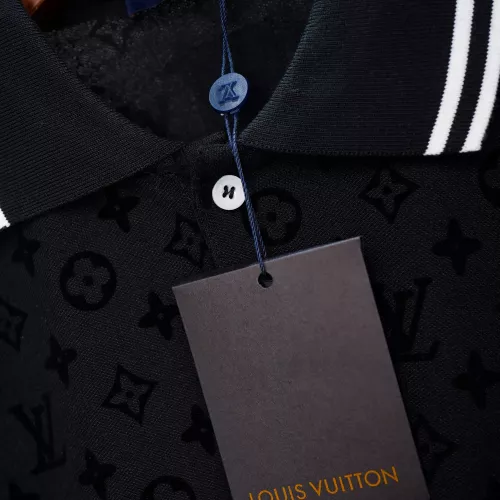 Replica Louis Vuitton LV T-Shirts Short Sleeved For Men #1383184 $42.00 USD for Wholesale